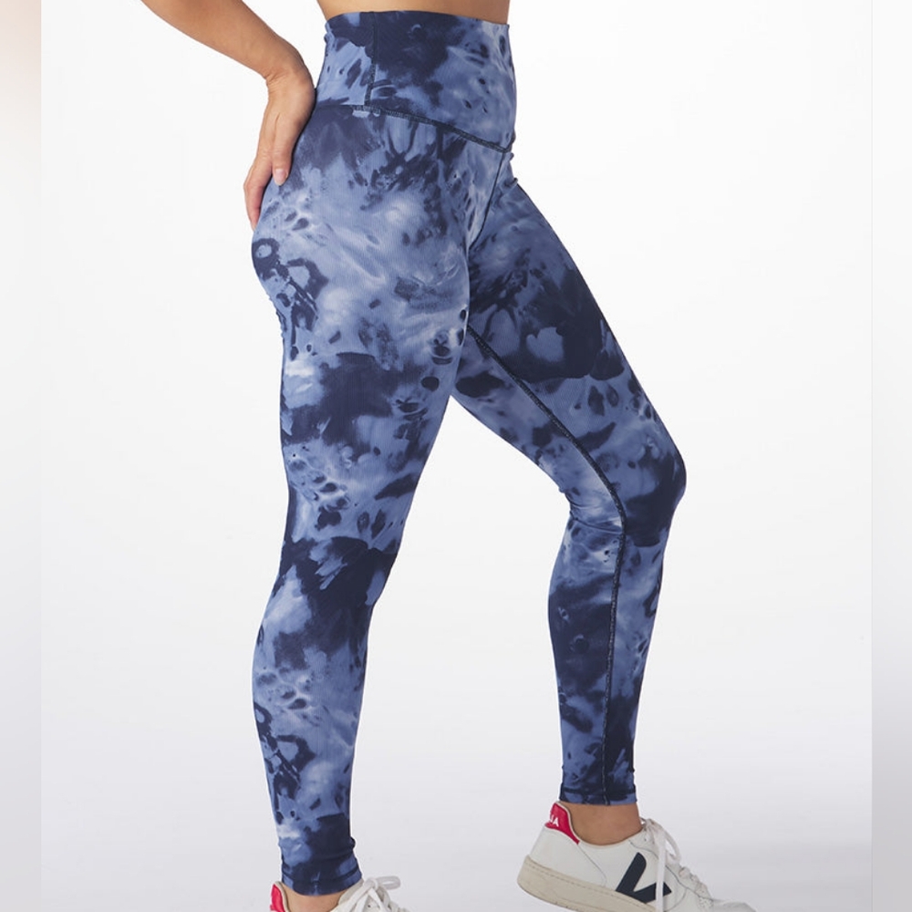 Glyder Sultry Legging Size Large Nautical Wash.